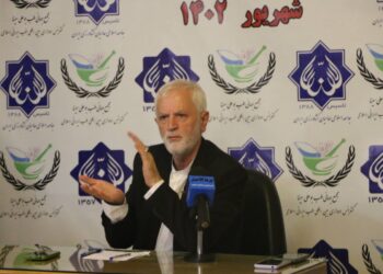 توضیحات دکتر روازاده بعد از خبر انفصال از حرفه پزشکی توسط معاونت درمان وزارت بهداشت در فضای مجازی در جمع اصحاب رسانه