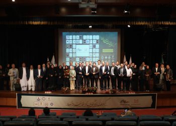 مدیران و کارآفرینان پای میز گفت‌وگو؛ راهکارهای عبور از چالش‌های اقتصادی بررسی شد